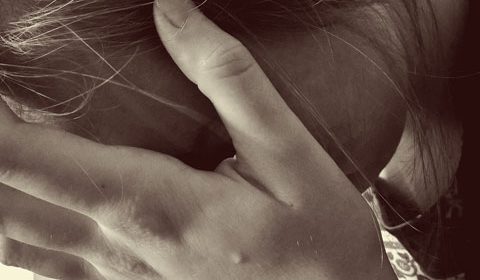 Como o stress emocional e o stress profissional se influenciam um ao outro?